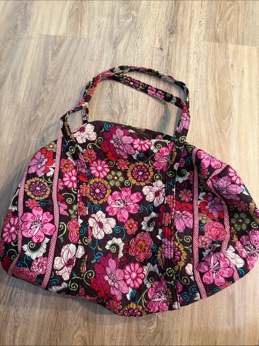 Large Duffle Vera Bradley Retired Mod Floral Pink